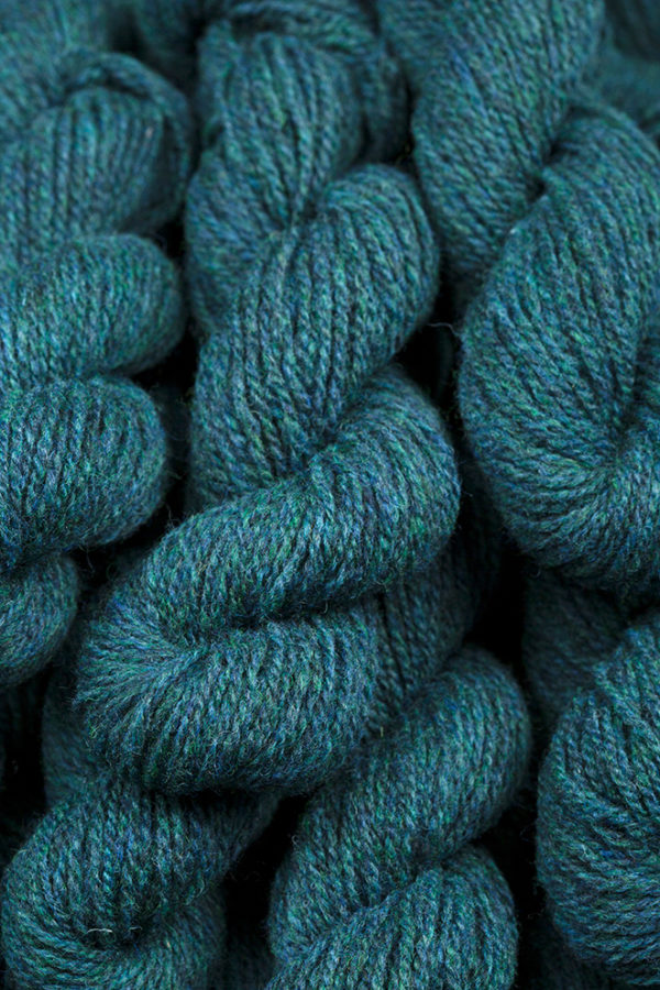 Alice Starmore Hebridean 2 Ply pure new British wool hand knitting Yarn in Lapwing colour