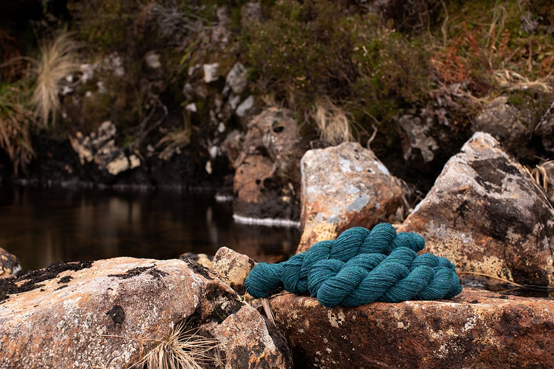 Alice Starmore 2 Ply Hebridean hand knitting yarn in Lapwing