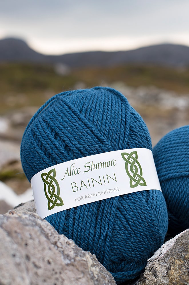 Alice Starmore 100% wool Bainin hand knitting yarn