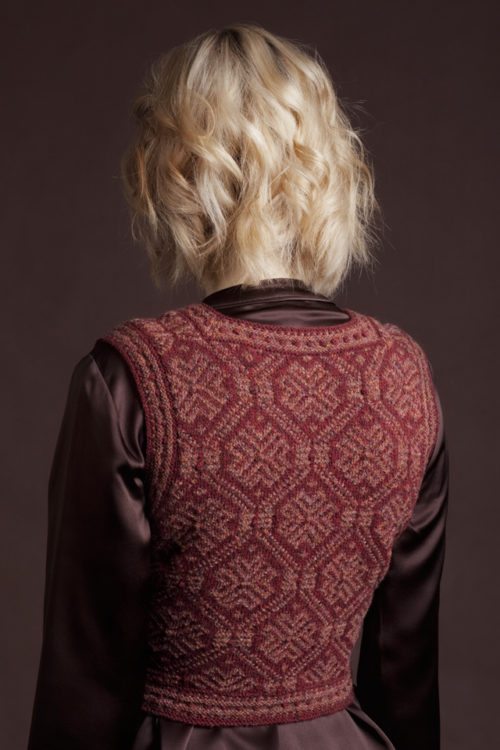 Elizabeth of York hand knitwear design by Alice Starmore from the book Tudor Roses