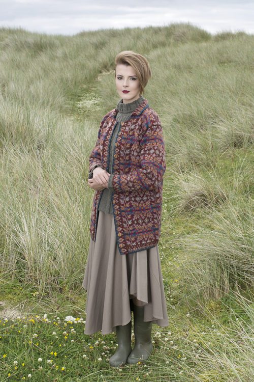 Altnaharra design patterncard kit in Hebridean 2 Ply pure British wool hand knitting yarn by Alice Starmore