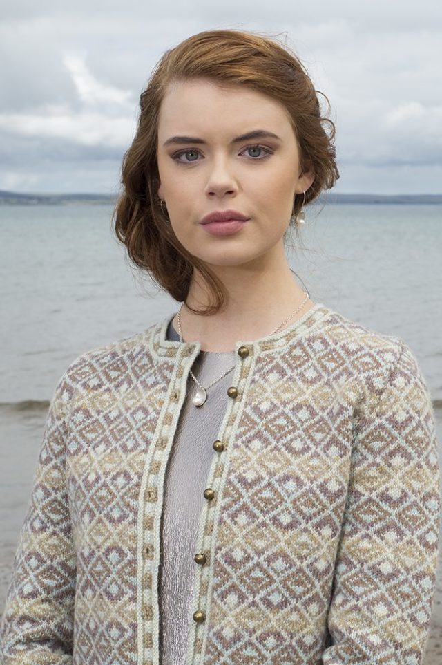 Delta cropped design patterncard kit by Jade Starmore in Hebridean 2 Ply pure British wool hand knitting yarn