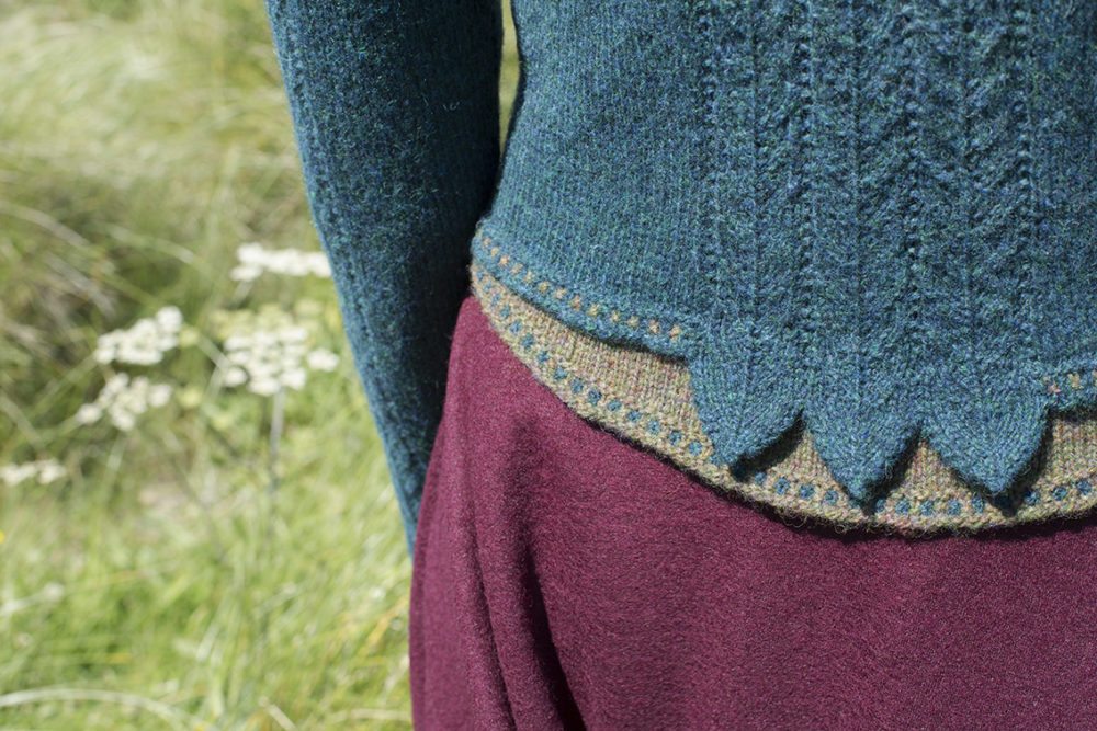 The Lapwing hand knitwear design by Alice Starmore from the book Glamourie