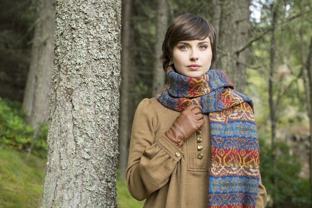 Leo Scarf patterncard kit by Jade Starmore in Hebridean 2 Ply pure British wool hand knitting yarn