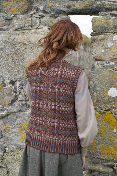 Thoroughbred patterncard kit by Alice Starmore in Hebridean 2 Ply pure British wool hand knitting yarn