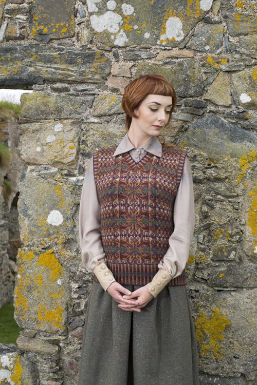 Thoroughbred patterncard kit by Alice Starmore in Hebridean 2 Ply pure British wool hand knitting yarn