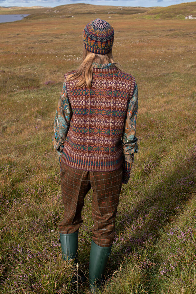 Thoroughbred patterncard kit design by Alice Starmore in Hebridean 2 Ply yarn