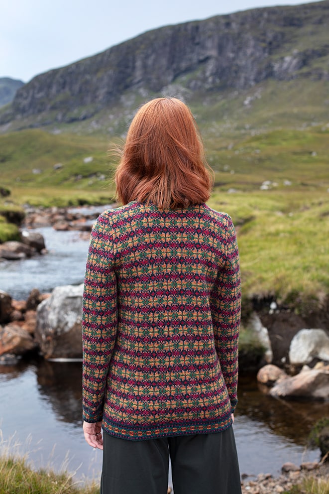 Cailleach cardigan hand knitwear design from the book Glamourie by Alice Starmore