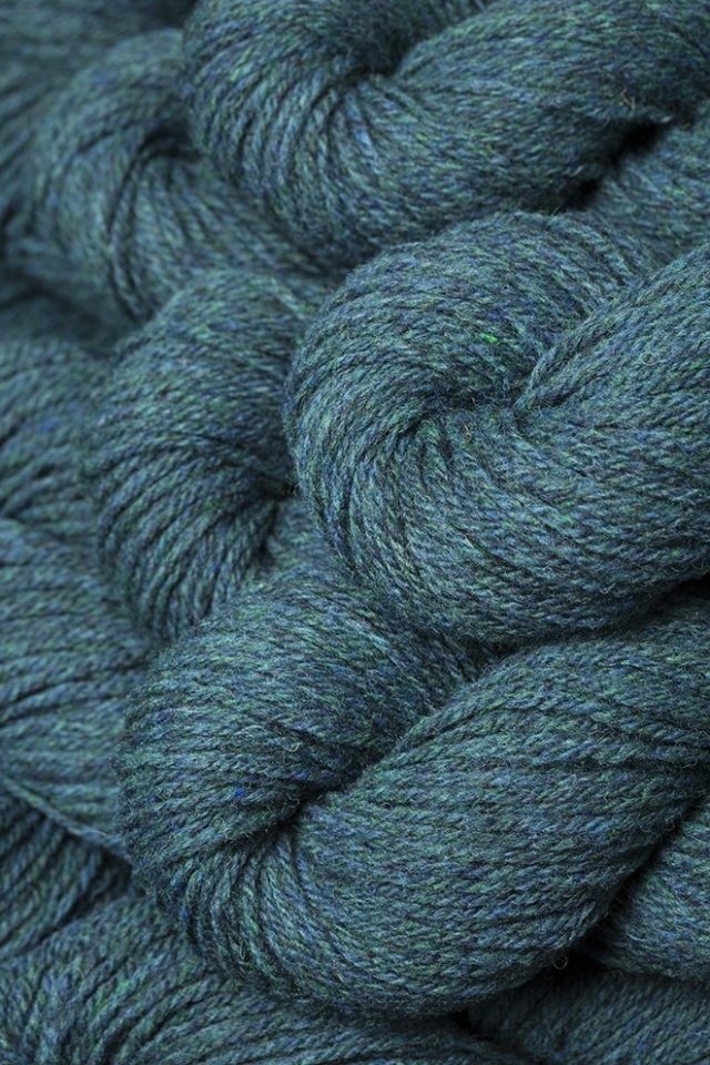 Alice Starmore Hebridean 3 Ply pure new British wool hand knitting Yarn in Lapwing colour