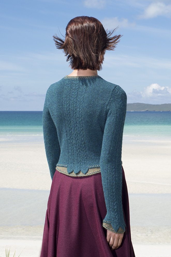 The Lapwing hand knitwear design by Alice Starmore from the book Glamourie