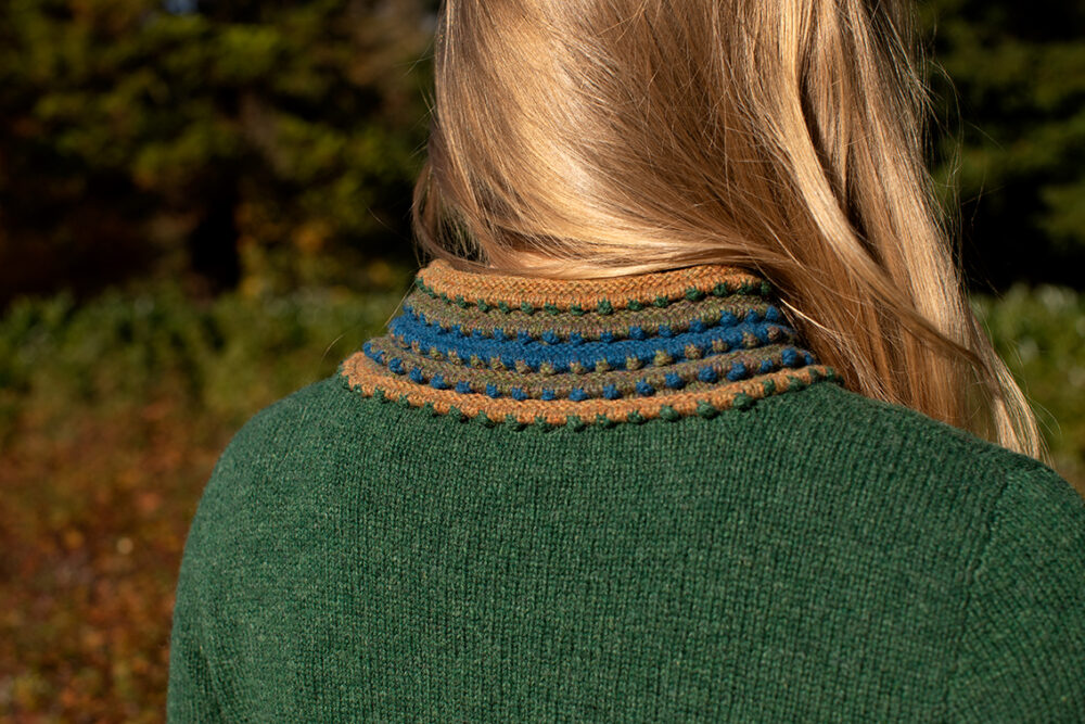 The Otter hand knitwear design by Jade Starmore from the book Glamourie