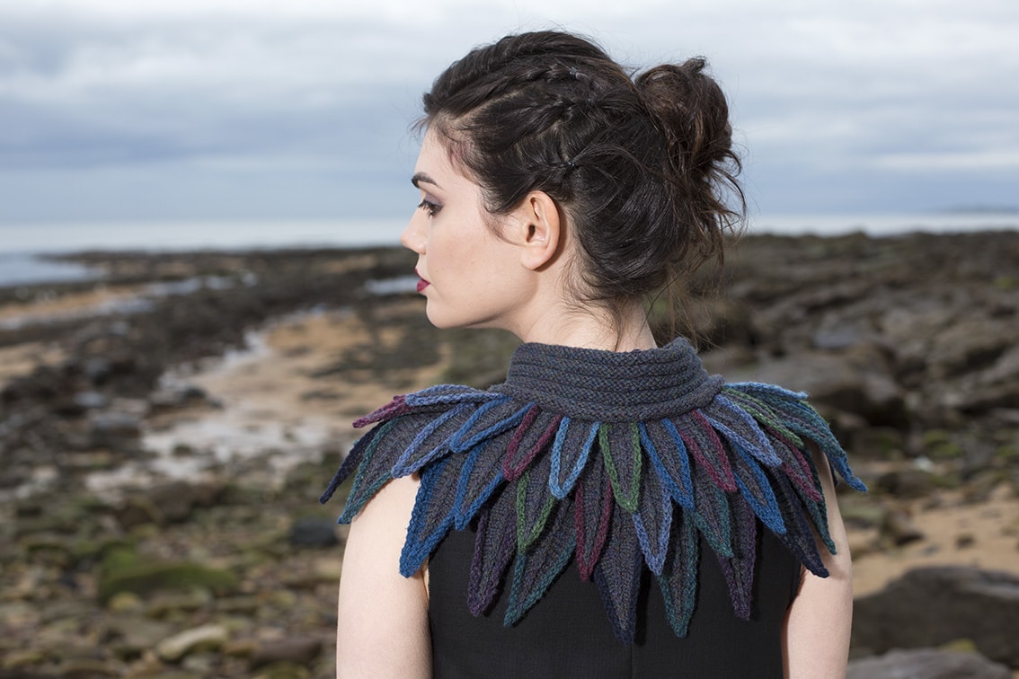 Dark Raven Collar hand knitting design from Glamourie by Alice Starmore