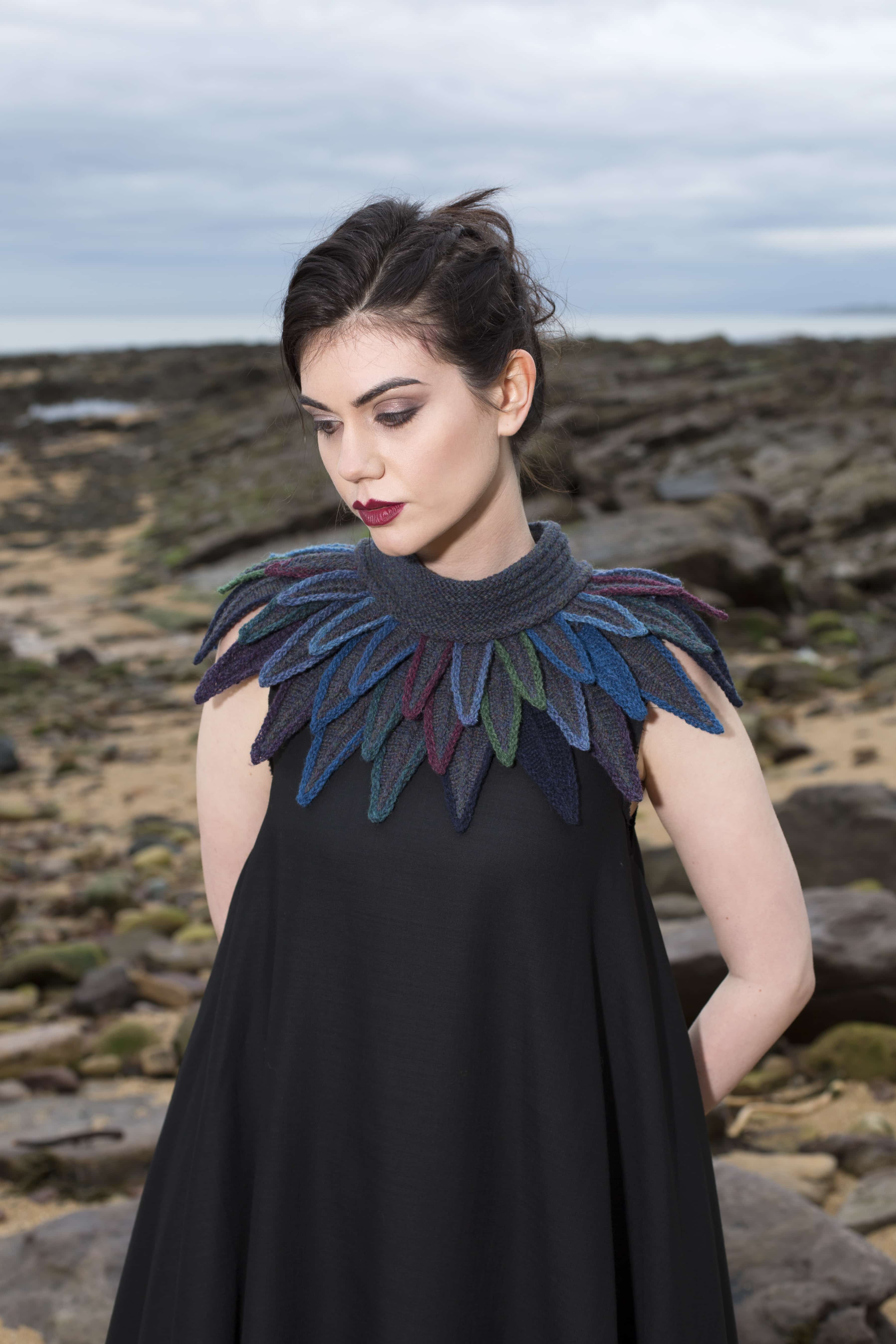 Dark Raven Collar hand knitting design from Glamourie by Alice Starmore