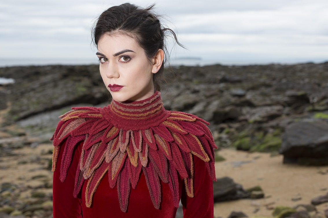 Red Raven Collar hand knitting design from Glamourie by Alice Starmore