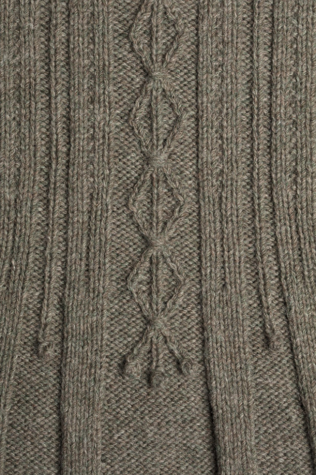 Detail of the Strathspey knitwear design patterncard kit by Alice Starmore in pure wool Hebridean 3 Ply hand knitting yarn