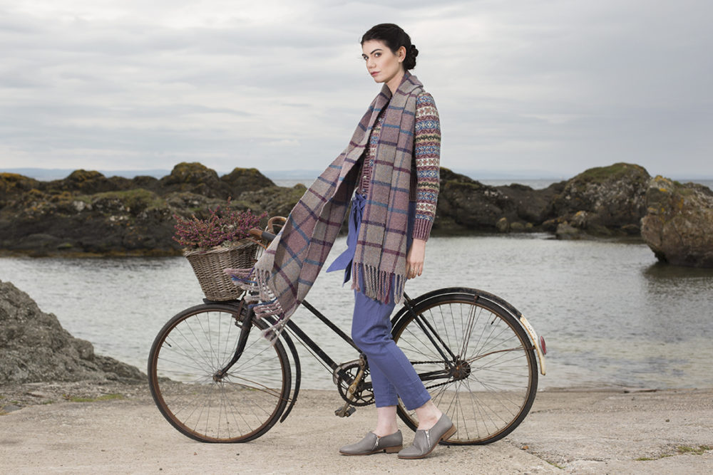 Woven scarf in Alice Starmore pure wool Hebridean Yarn