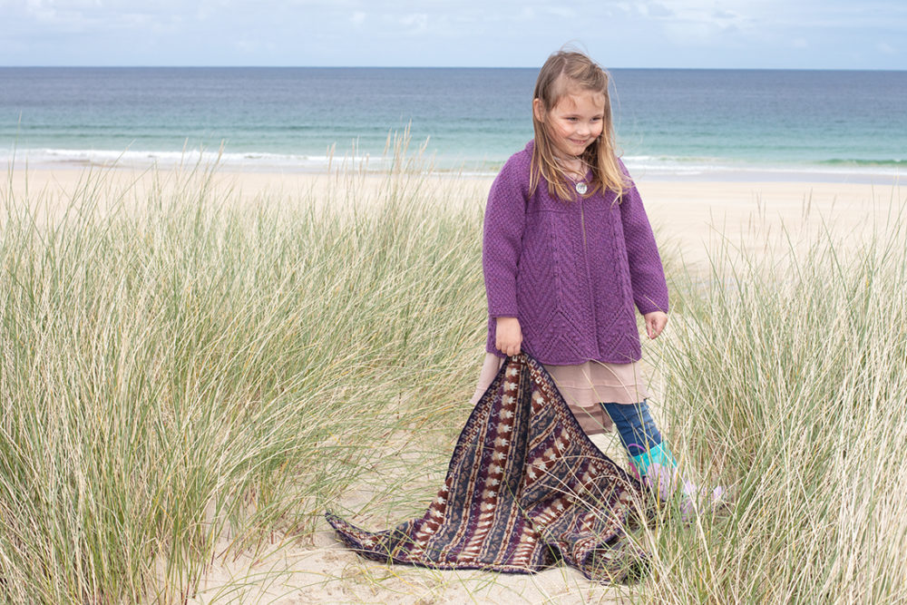 Cats & Mice hand knitwear design from the book The Children's Collection by Alice Starmore