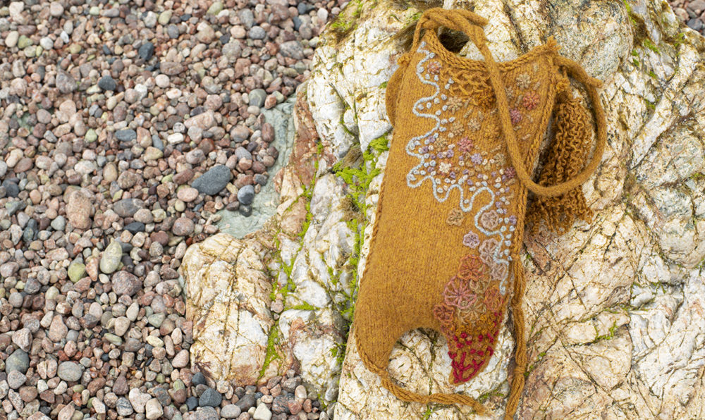 Mermaid's Purse knitwear design by Alice Starmore in pure wool Hebridean 3 Ply hand knitting yarn