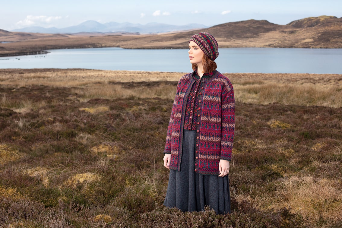 Alba patterncard knitwear design by Alice Starmore in pure wool Hebridean 2 Ply hand knitting yarn