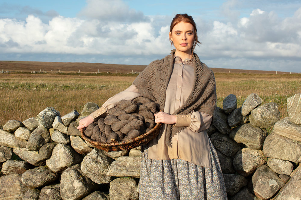 Sulaire Shawl patterncard kit design by Alice Starmore in Hiort yarn