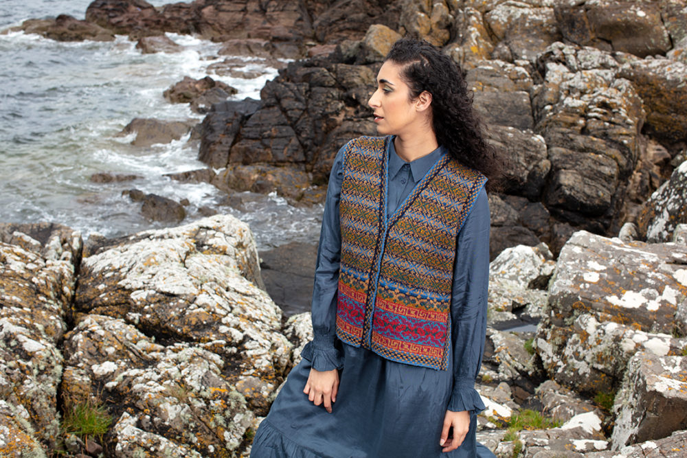 Grant Avenue patterncard kit design by Alice Starmore in Hebridean 2 Ply yarn