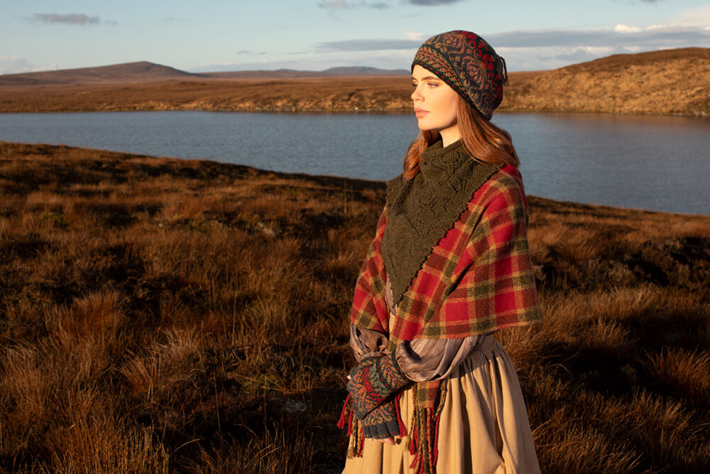 Cluaran patterncard kit design by Alice Starmore in Hebridean 2 Ply yarn