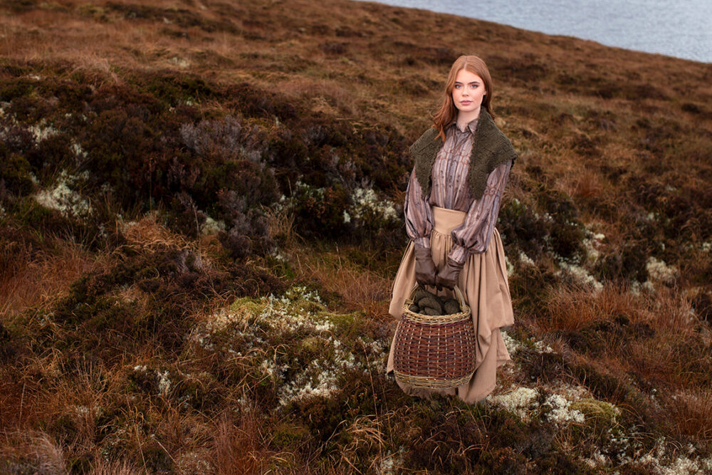 Cluaran patterncard kit design by Alice Starmore in Hebridean 2 Ply yarn