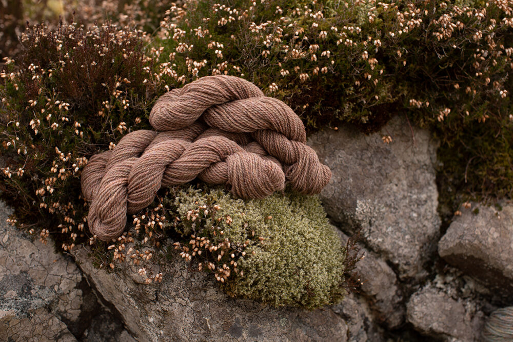 Alice Starmore 2 Ply Hebridean hand knitting yarn in Fulmar