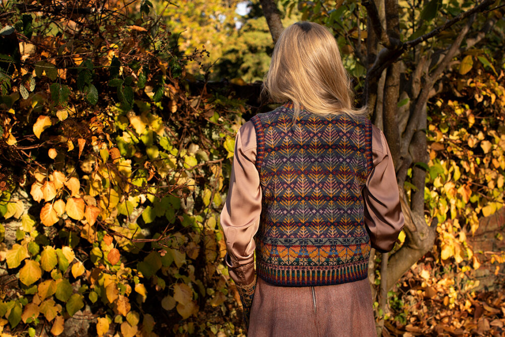 Oregon Autumn Vest patterncard kit design by Alice Starmore in Hebridean 2 Ply yarn