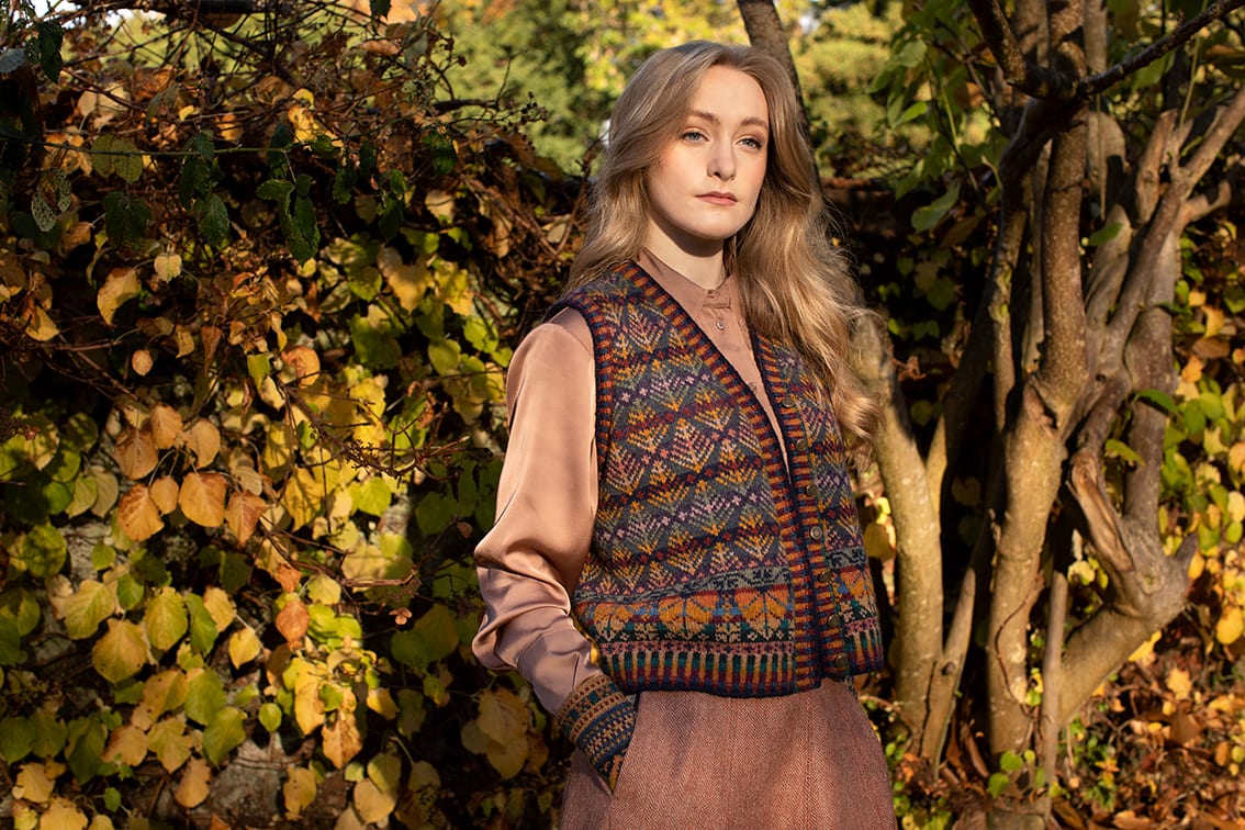 Oregon Autumn Vest patterncard kit design by Alice Starmore in Hebridean 2 Ply yarn