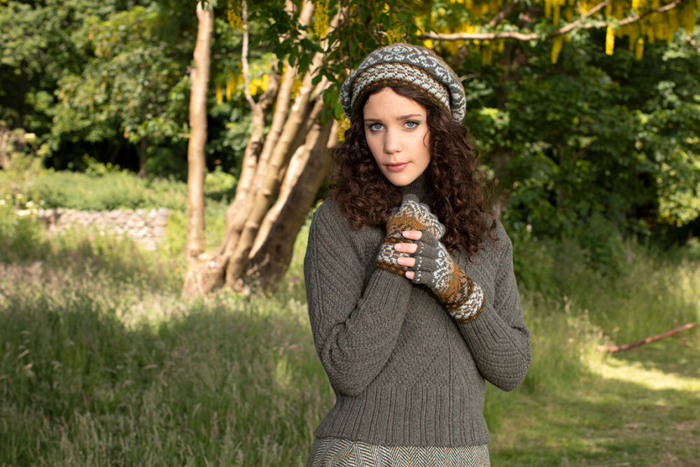 White Jacobite Rose patterncard kit design by Alice Starmore in Hebridean 2 Ply yarn