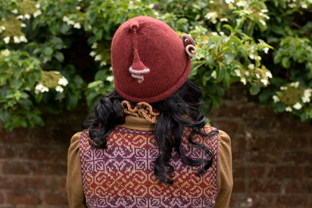 Alice Starmore at Virtual Yarns Creative Course No.1 - Knitting, Felting & Embroidery