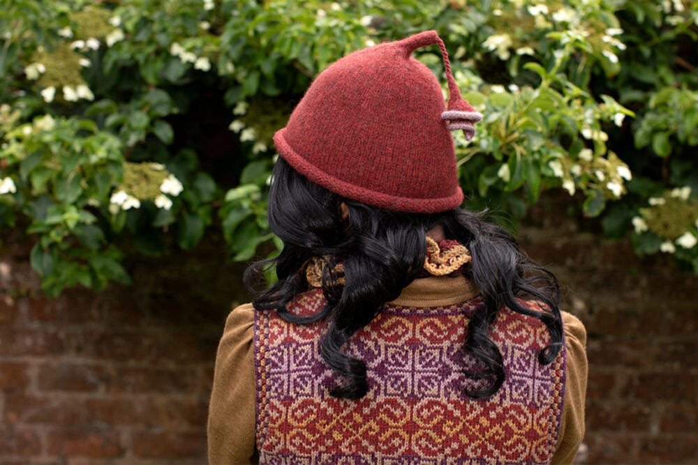 Alice Starmore at Virtual Yarns Creative Course No.1 - Knitting, Felting & Embroidery
