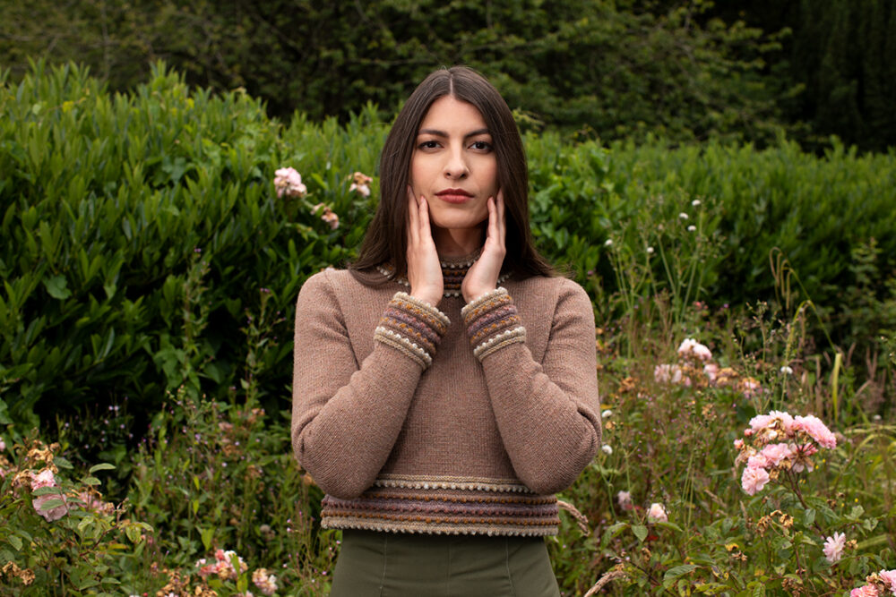 The Otter hand knitwear design by Jade Starmore from the book Glamourie