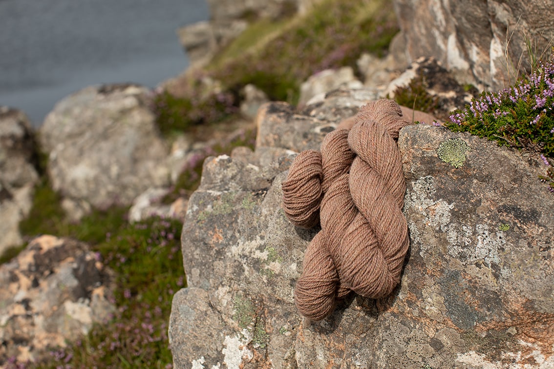 Alice Starmore 2 Ply Hebridean hand knitting yarn in Fulmar