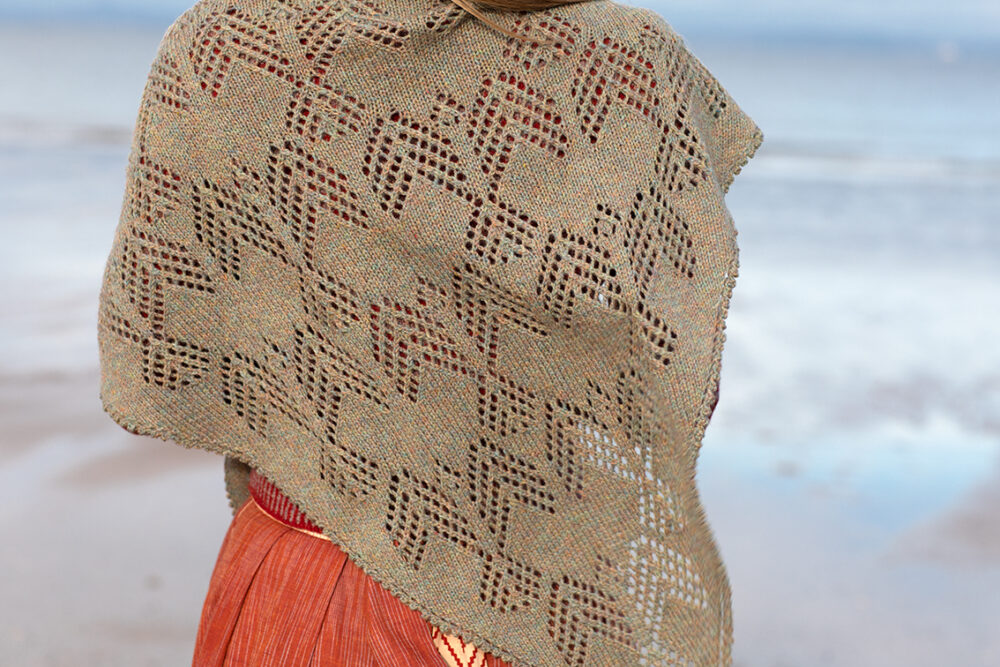The Queen of the Waves Hand Knitwear Design Collection by Alice Starmore