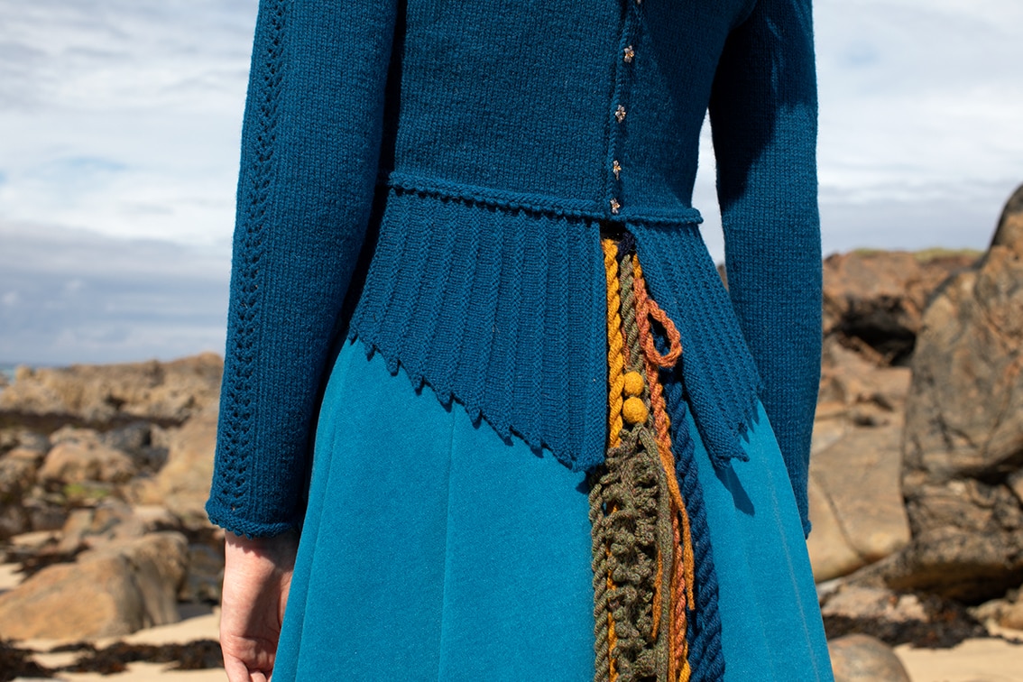 Sulaire Spencer patterncard kit hand knitwear design by Alice Starmore Sulaire Spencer patterncard kit hand knitwear design by Alice Starmore