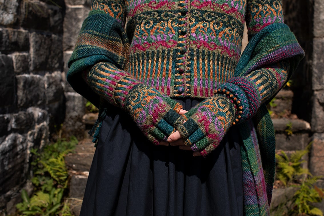 Alice Starmore Scottish Hand Knitwear Yarns and Designs