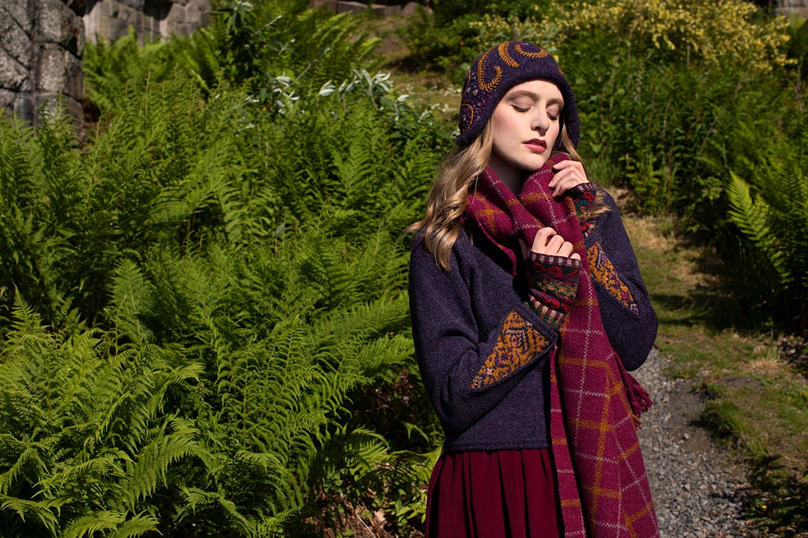 Alice Starmore Scottish Hand Knitwear Yarns and Designs