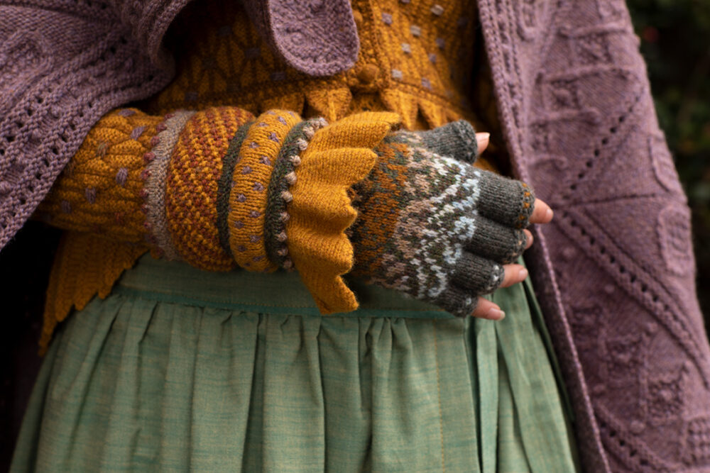 Infinite Cable Online Class Design by Alice Starmore in Driftwood Hebridean 3 Ply