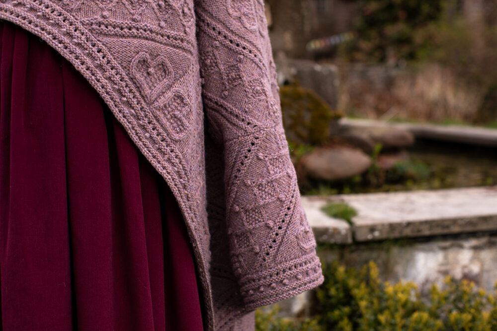 Infinite Cable Online Class Design by Alice Starmore in Driftwood Hebridean 3 Ply