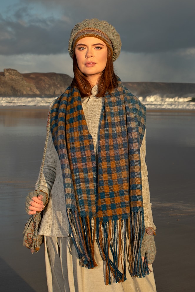 Ruabhal Hat Set and Oiseabhal Woven wrap patterncard kits by Alice Starmore in Hebridean 2 Ply