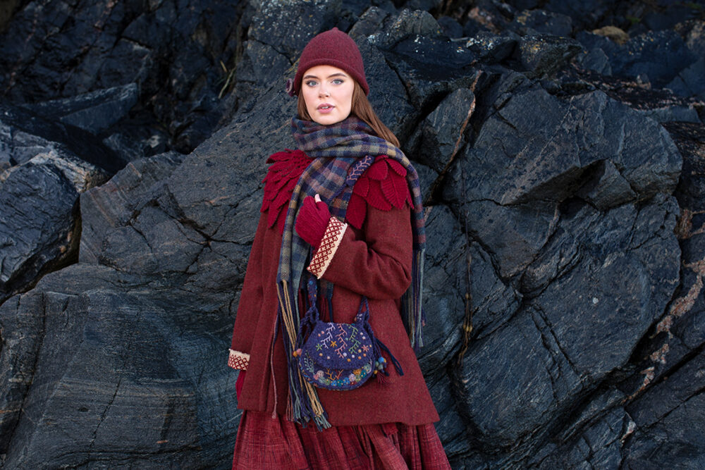Oiseabhal wrap and Ruabhal gloves patterncard kit designs and Hat from Creative Course 1 and Bag from Creative Course 3 by Alice Starmore in Hebridean 2 Ply