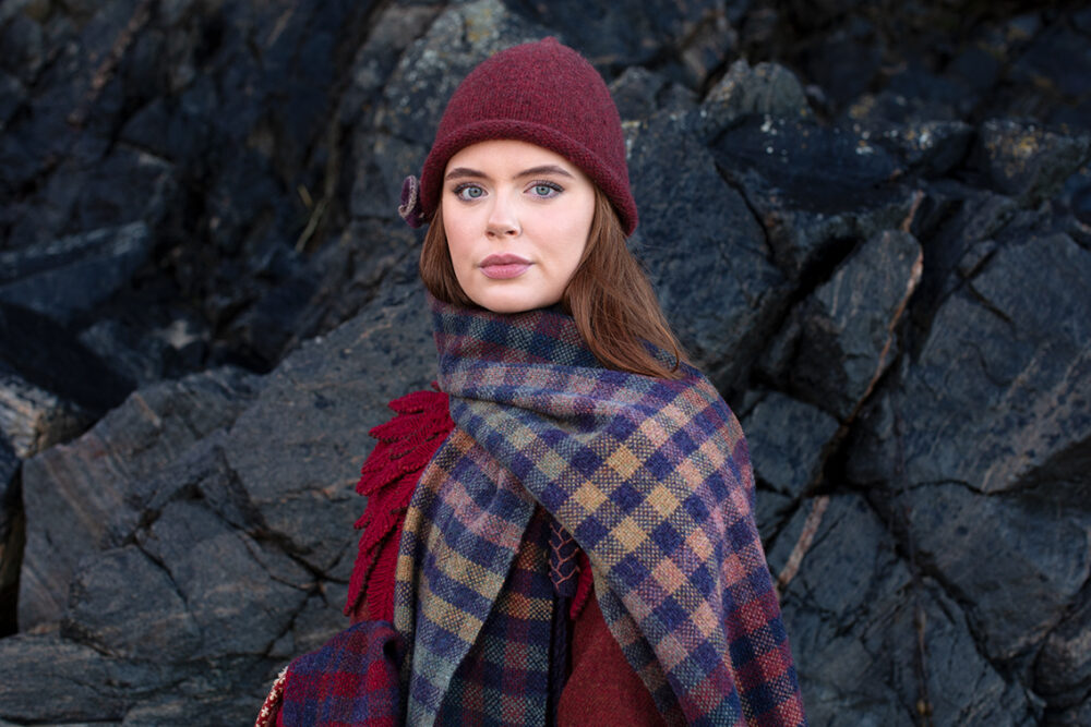 Oiseabhal wrap and Ruabhal gloves patterncard kit designs and Hat from Creative Course 1 and Bag from Creative Course 3 by Alice Starmore in Hebridean 2 Ply