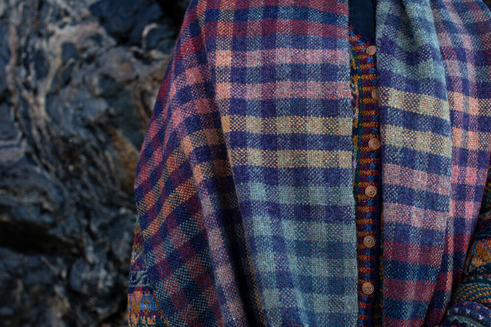 Oiseabhal wrap and Oregon Autumn Cardigan and Hat Set patterncard kit designs by Alice Starmore in Hebridean 2 Ply