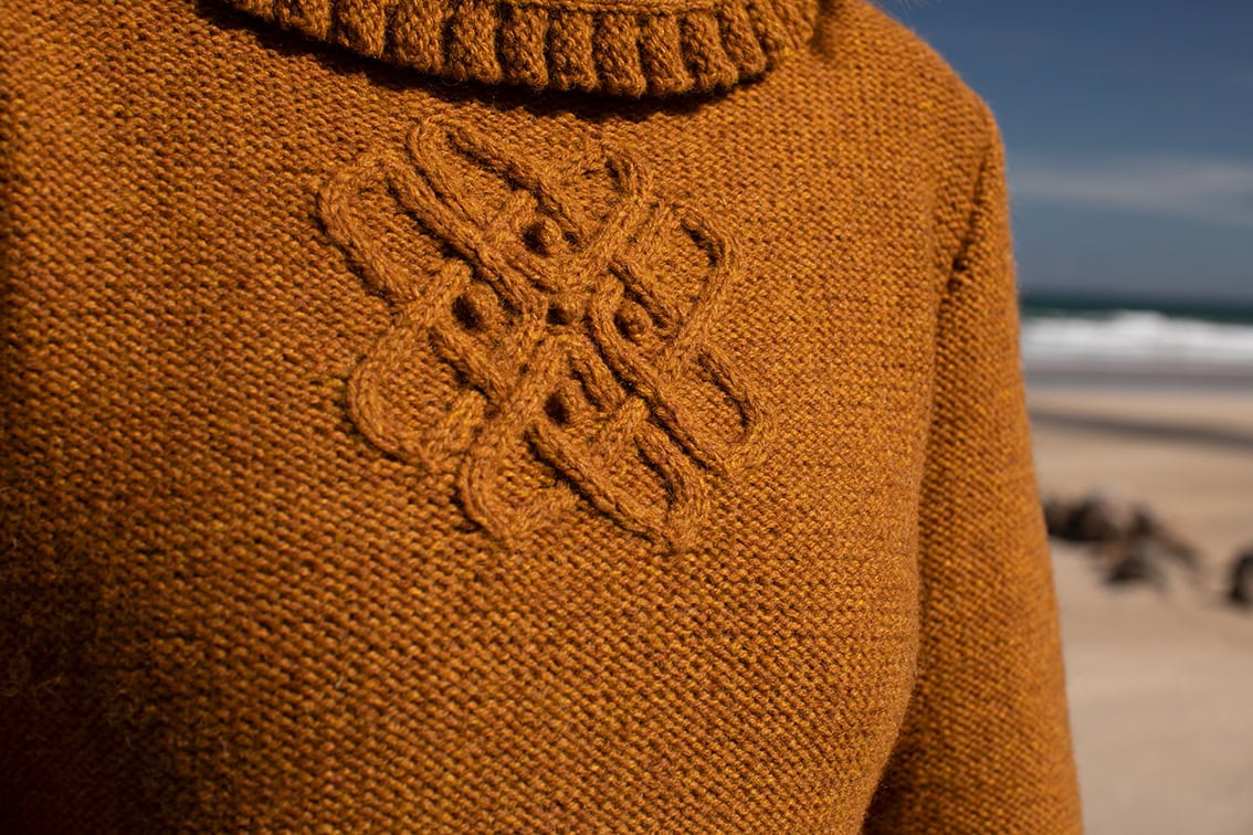 The Eightsome Reel hand knitwear patterncard kit design by Alice Starmore in Hebridean 3 Ply