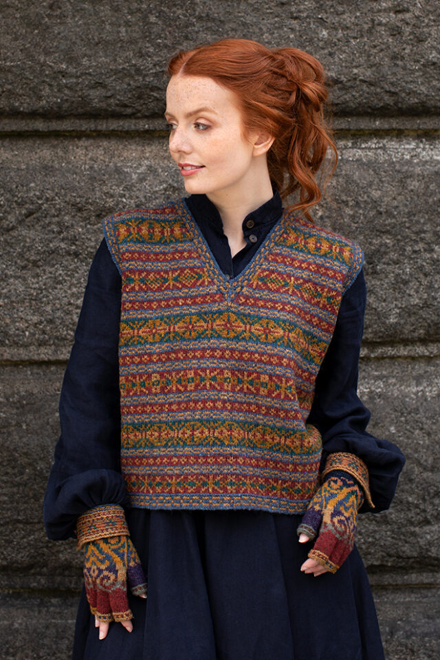 Roscalie patterncard kit by Alice Starmore in Hebridean 2 Ply