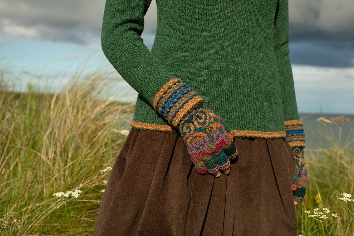 The Otter pullover and Firebirds Hat Set patterncard kit designs by Jade Starmore in Hebridean 2 Ply The Otter pullover and Firebirds Hat Set patterncard kit designs by Jade Starmore in Hebridean 2 Ply