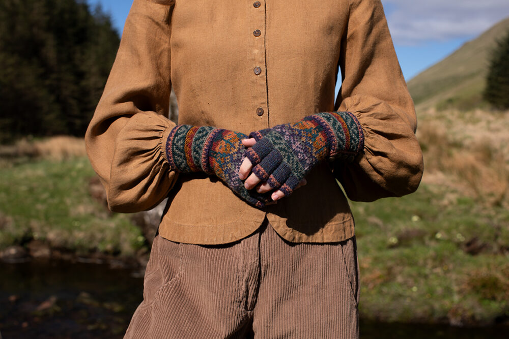 Greeta Hat Set patterncard kit design by Alice Starmore in Hebridean 2 Ply yarn