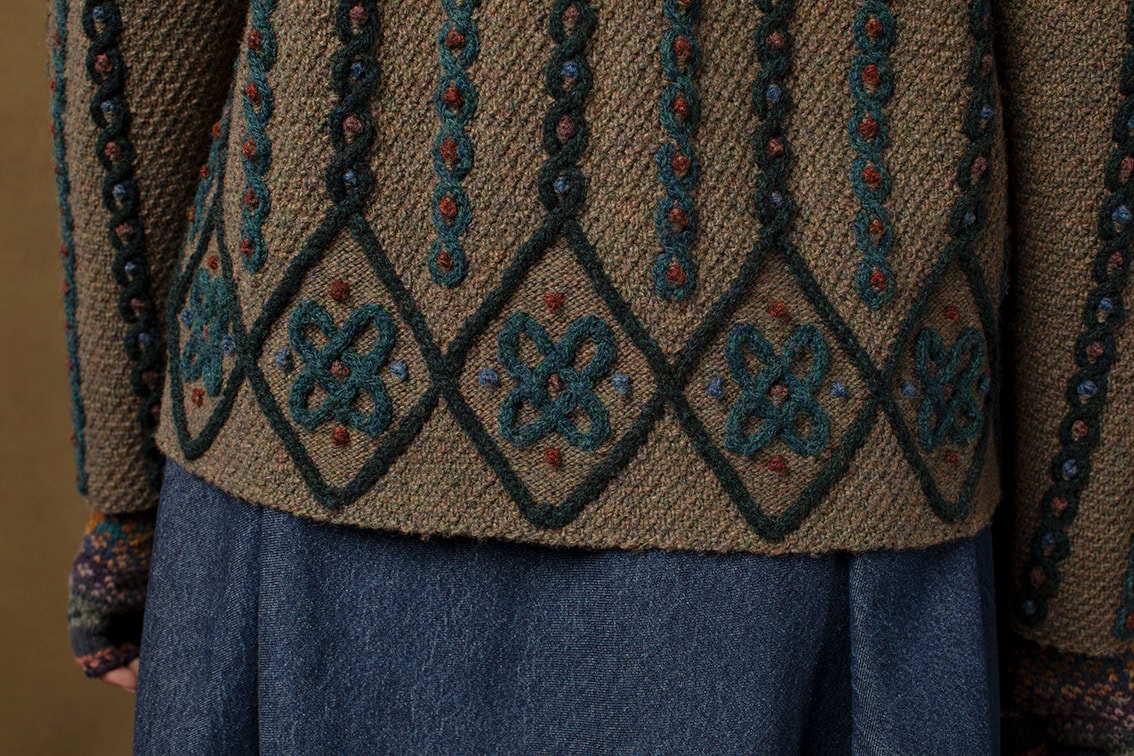 Boudicca's Braid hand knitwear design from the book Aran Knitting by Alice Starmore
